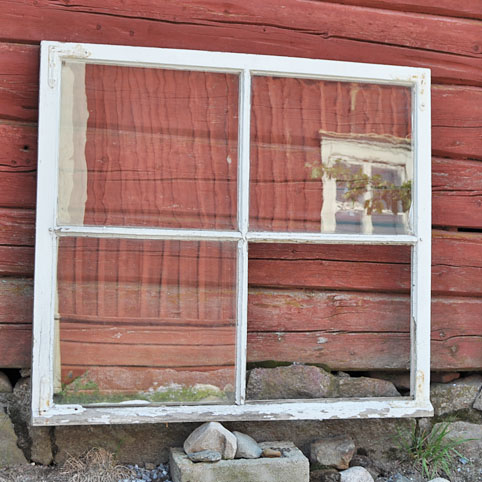 gamla spröjsade fönster säljes gamla spröjsade fönster säljes